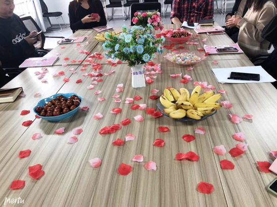 “青春ing，把心聲say出來”之金秋?主題交流會