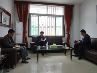 濟(jì)南市高新區(qū)領(lǐng)導(dǎo)到我司調(diào)研、視察工作