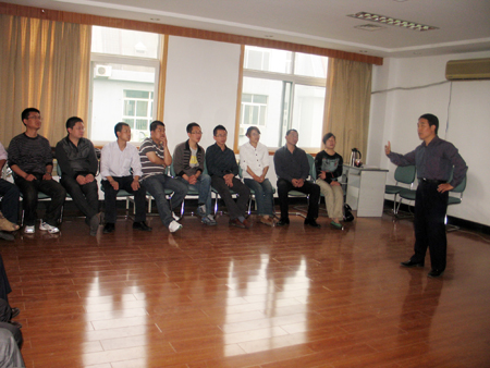 山東新稀寶股份有限公司董事長(cháng)湯傳忠