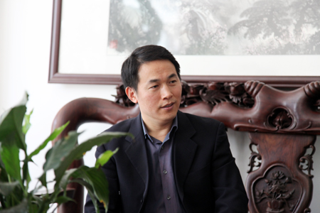 山東新稀寶股份有限公司董事長(cháng)湯傳忠先生